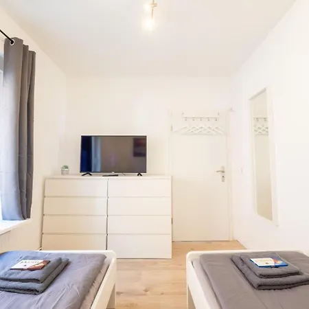 Monteurwohnung-fuer-4-personen-eg-4-betten-in-schwarzenbek-skge0902 Διαμέρισμα *